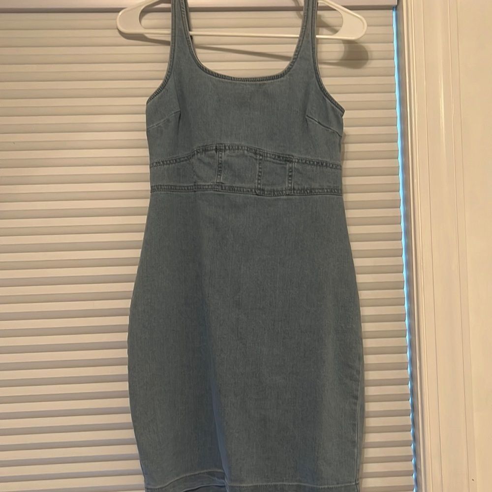 Jean dress - Picture 2 of 2